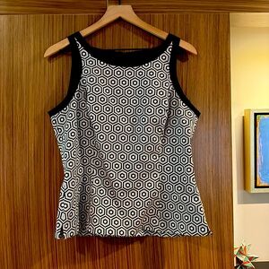 WHBM:  Sleeveless Structured Peplum Top, Size 12, Black & White Hexagon Print